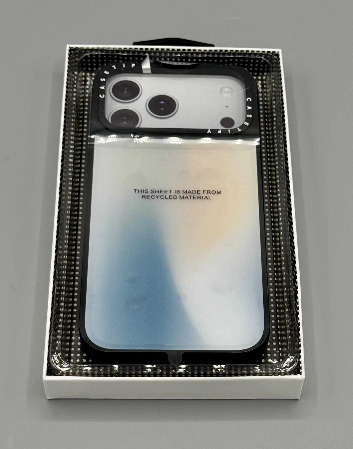 【CASETiFY】グレーズケース(Glaze Case)のパッケージ２