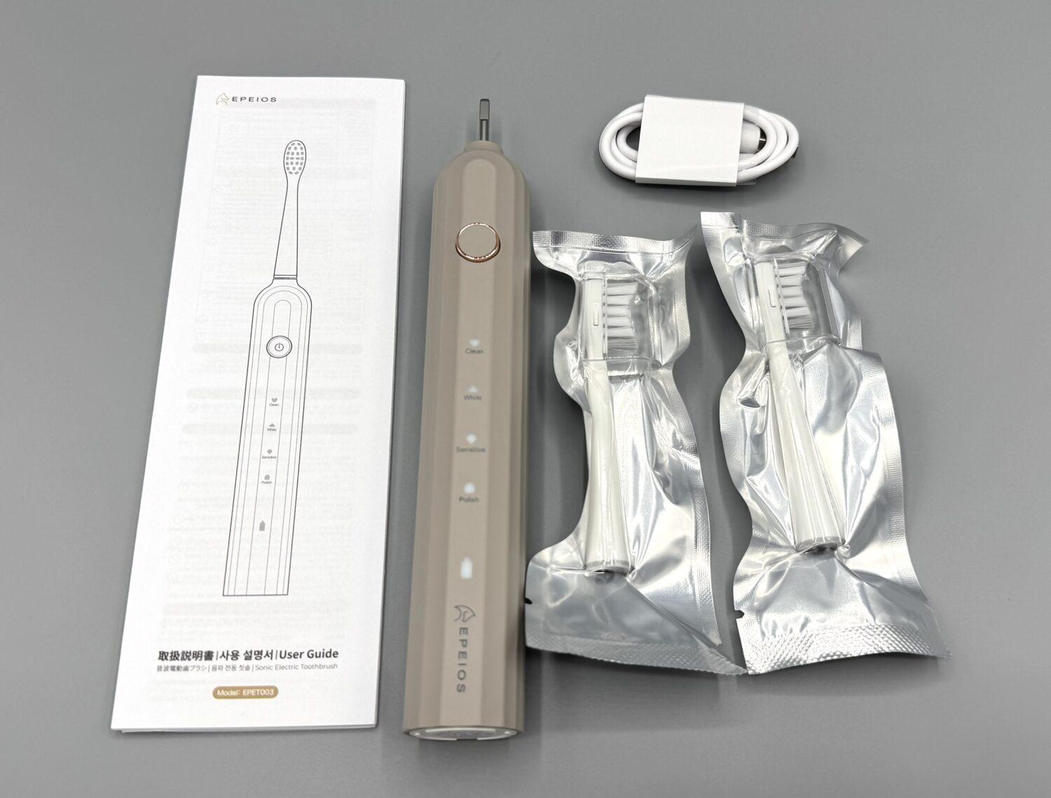 EPEIOS(エペイオス)の音波電動歯ブラシ OKare ET003の本体と付属品