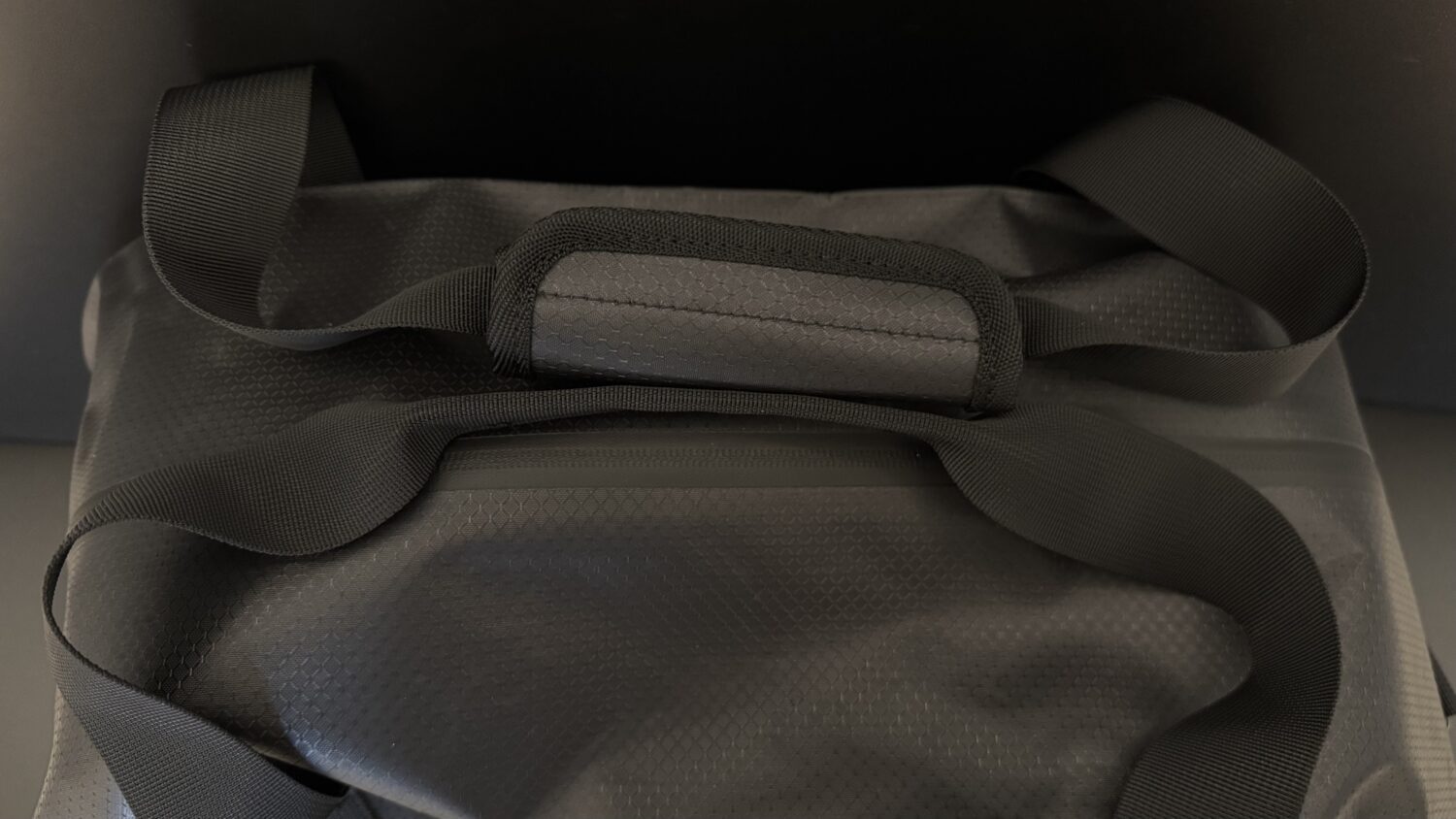 Gaston Luga(ガストンルーガ)のLightweight DuoSeal Duffel持ち手