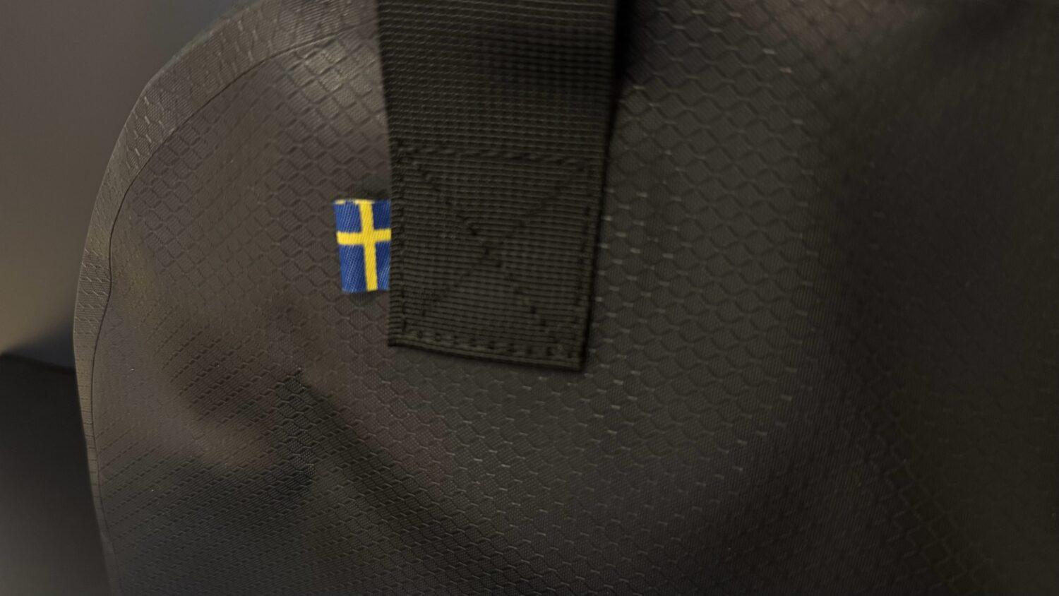 Gaston Luga(ガストンルーガ)のLightweight DuoSeal Duffelのタグ