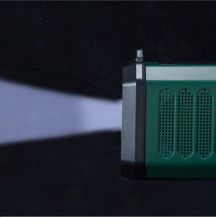 【ファミリー・ライフ】3WAY充電5WAY機能大容量10000mAh多機能防災ラジオの広角ライト2