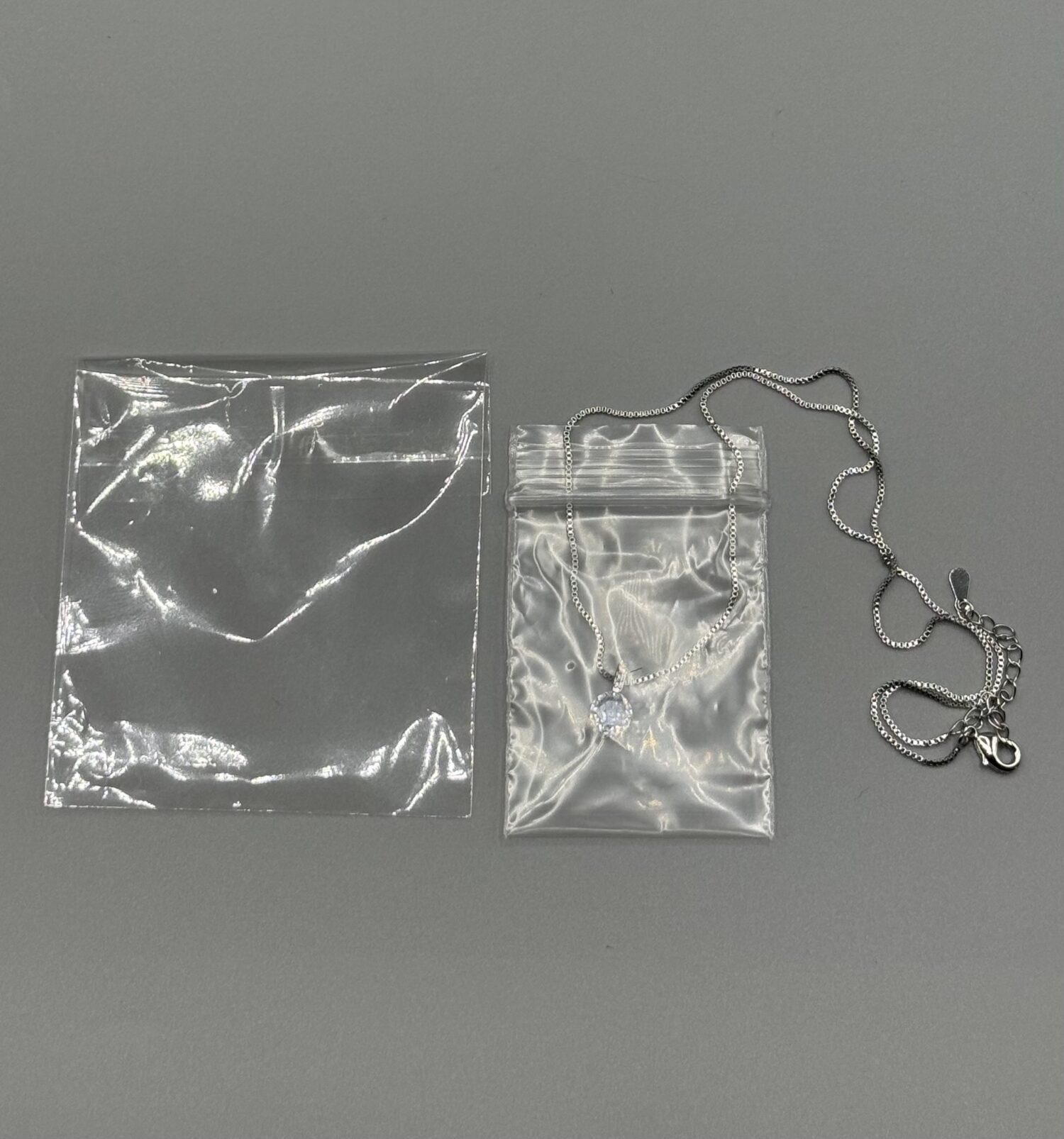 GLAM.の「シャイニージルコニアネックレス」のパッケージ3