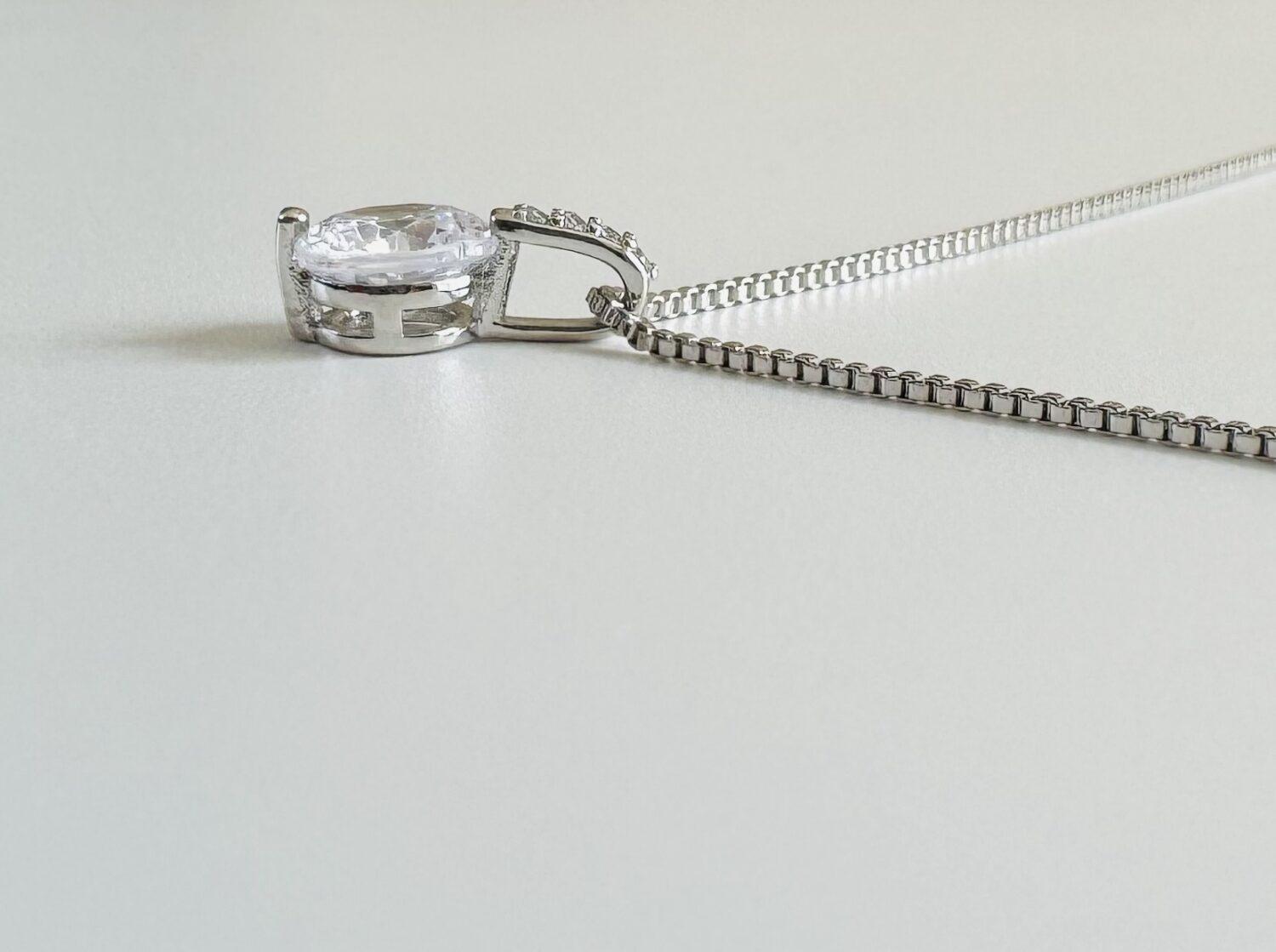 GLAM.の「シャイニージルコニアネックレス」のチャーム２