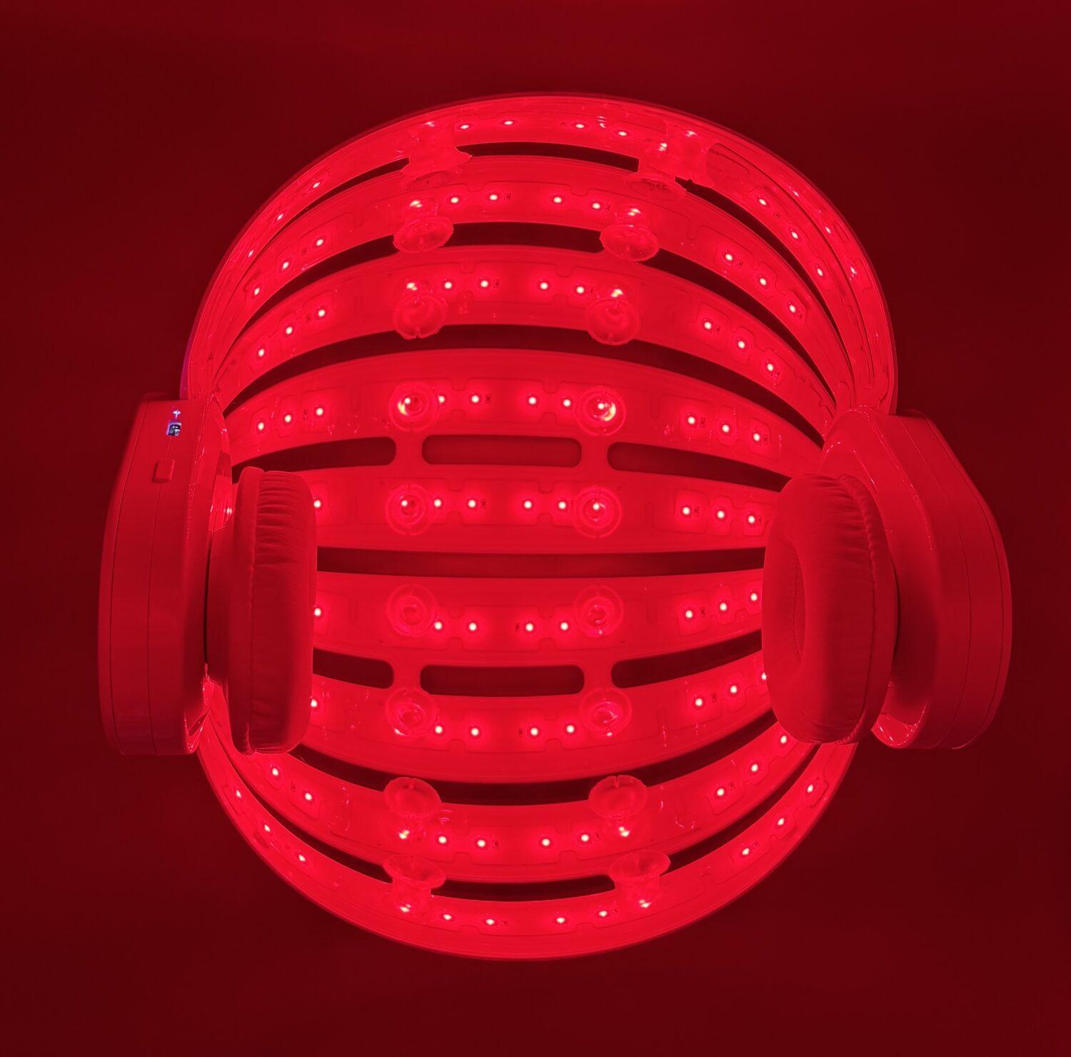 カレントボディ「LED 頭皮・頭髪ケアデバイス」の赤色LEDライト