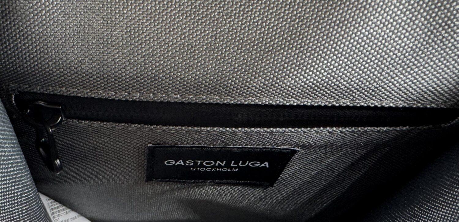 Spläsh ID Crossbody 内側・側面ポケット