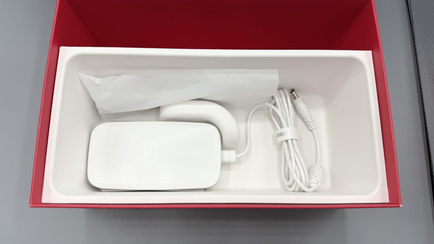 Ulike Air 10 Maxのアダプターと専用ケーブル