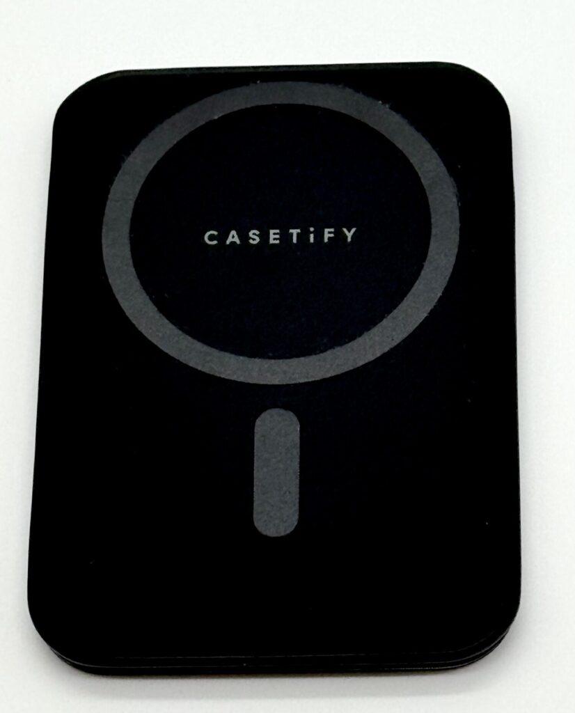CASETiFY ミラーカードホルダースタンドの裏面とMagSafeリング